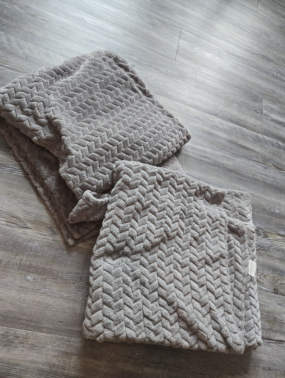 Cozy Quilted Knit Throw Blanket - Taupe